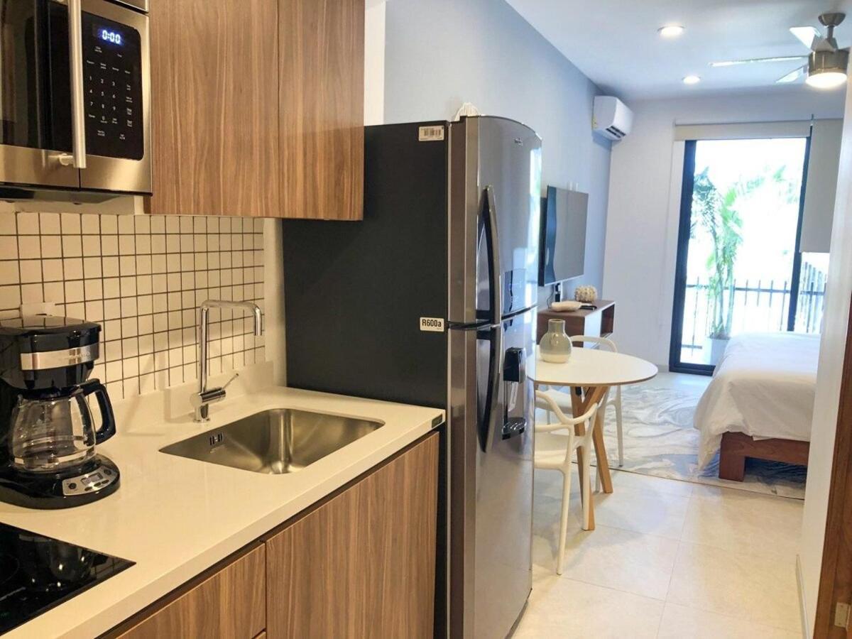 Deluxe Studio Aparment Mamitas Zone Плая дел Кармен Екстериор снимка